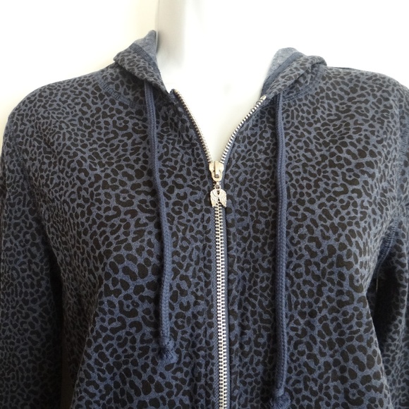 Victoria's Secret Women's Full Zip Hoodie NWT - Picture 2 of 5